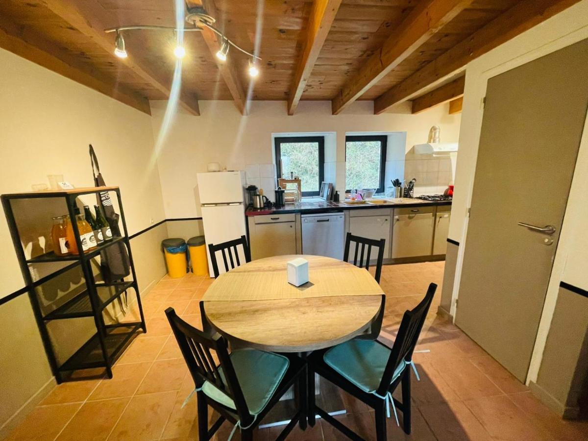 Maison Au Calme Pour 5 Personnes La Chapelle-de-Brain Bagian luar foto